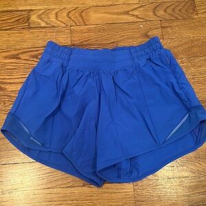 Lululemon Hotty Hot 4” Shorts